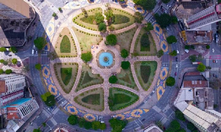 Fecomércio MG esclarece regras para funcionamento do comércio em BH no feriado