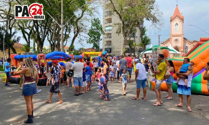 Praça João Pinheiro terá pipoca, algodão doce, picolé e brinquedos infláveis gratuitos neste sábado (11).