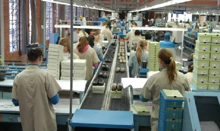 Produção industrial cresce em Minas