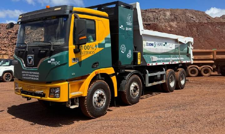 Rumo à descarbonização: Cedro inicia testes com caminhão 100% elétrico
