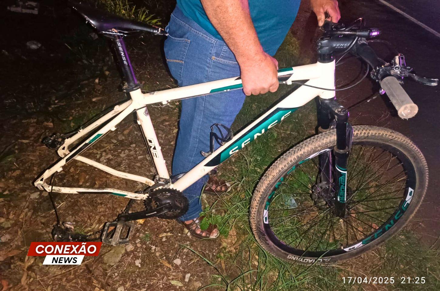 Ciclista de 63 anos morre atropelado por caminhão  na BR-459, em Congonhal (MG).