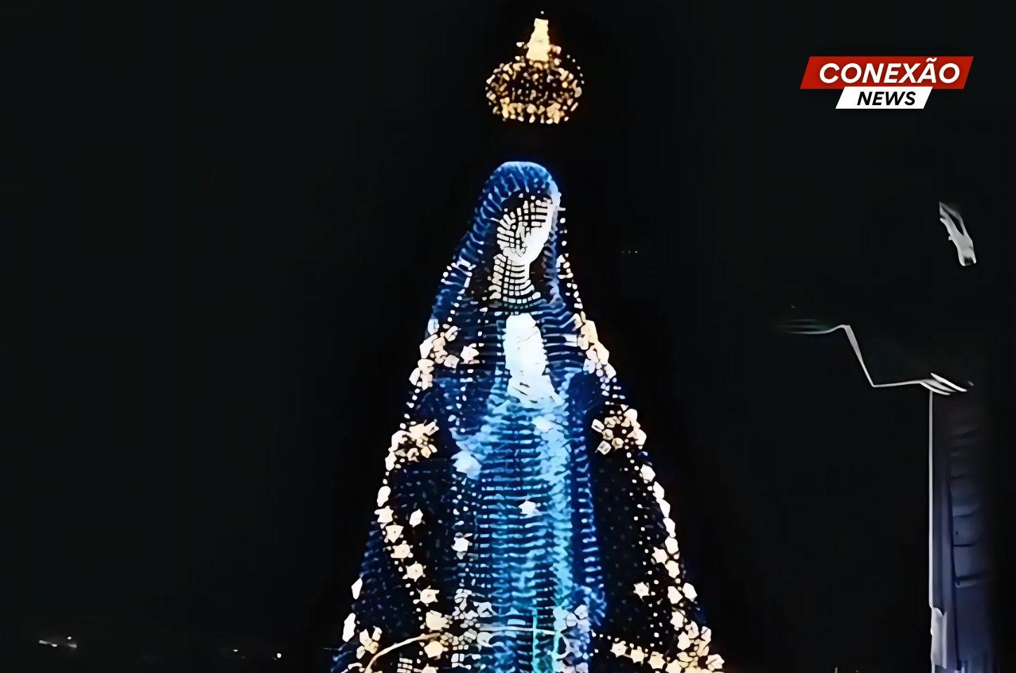 Imagem de Nossa Senhora Aparecida ao lado do Cristo Redentor foi gerada por IA.