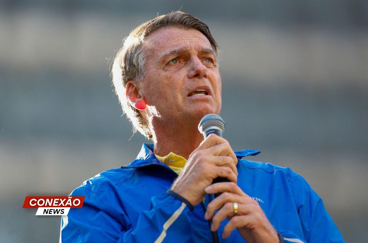 Jair Bolsonaro é alvo de operação de busca e apreensão da PF.