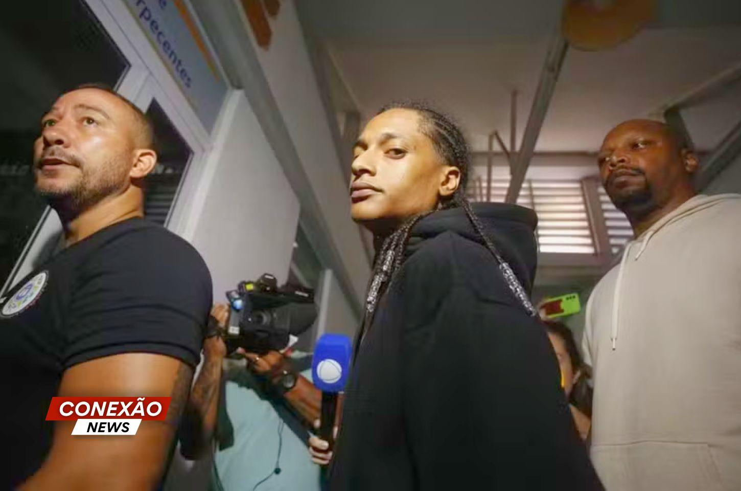 Oruam se entrega à polícia após decisão da justiça.