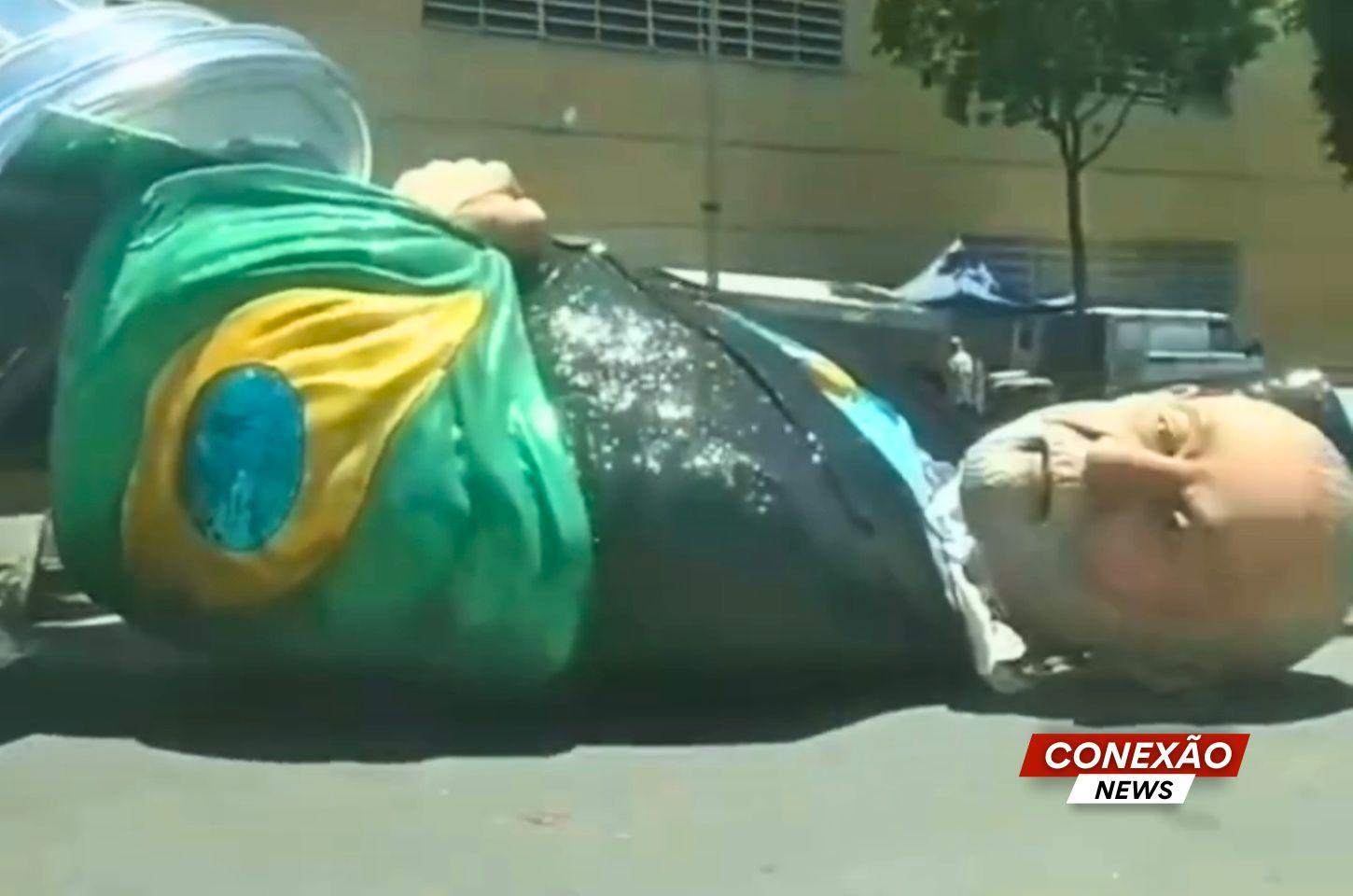 Escola que homenageou Lula, Acadêmicos de Niterói é rebaixada.